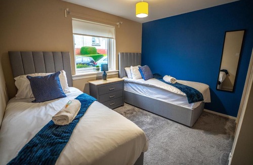Coatbridge Apartment | Bonnie Apartment