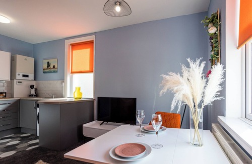 Thornton-Cleveleys Apartment | Botanical House Juniper Suite