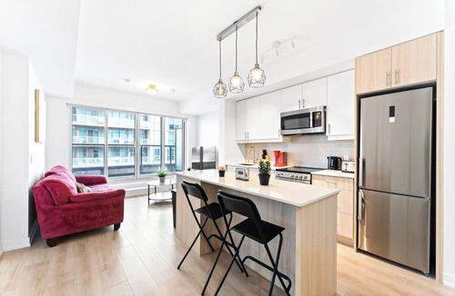 The Queensway Condo | Boutique 2-Beds/2-Bath, Free Parking, Minutes to downtown and shopping