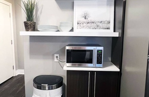 South London Apartment | Boutique Bliss in the Heart of Wortley Village