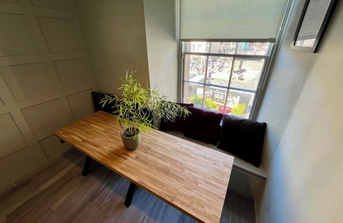 Old Town Apartment | Boutique Castle View 3 Bed, 1 Bath Apartment ​