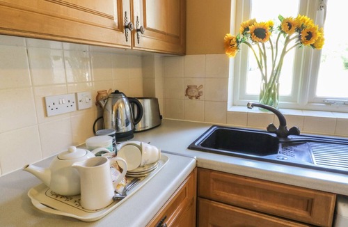 Sedbergh Cottage | BRAMBLE COTTAGE, pet friendly, with a garden in Sedbergh