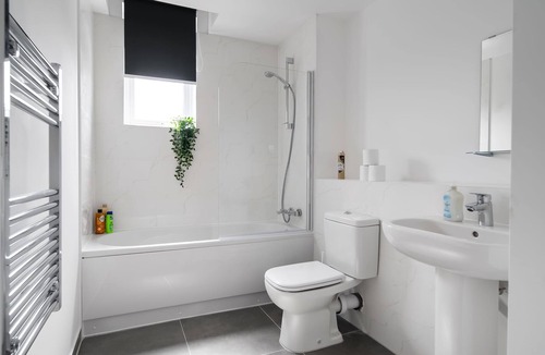 Luton Apartment | Brand New, 2 Bed Penthouse Apartment in Luton 49