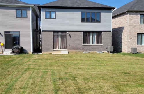 Caledonia House | Brand new home in Caledonia walking distance to river trail