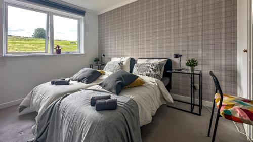 Clydebank Apartment | Brand New Scotland home 3rooms near Glasgow