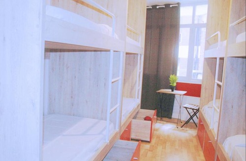 El Poble-sec Hostel | Break N Bed