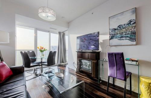 Bay Street Corridor Apartment | Breathtaking View 2 Bedroom in the Heart of Downtown Toronto