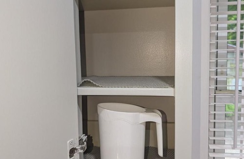 Windsor Apartment | Bright 2BR Home Near Airport & Shops