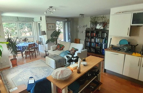 Newhaven Apartment | Bright and cosy flat in the heart of Leith