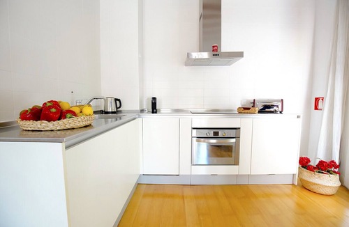 La Llotja-Born Apartment | Bright Apartment in Palma Old Town, Wifi, Balcony, Spacious, Air Conditioning