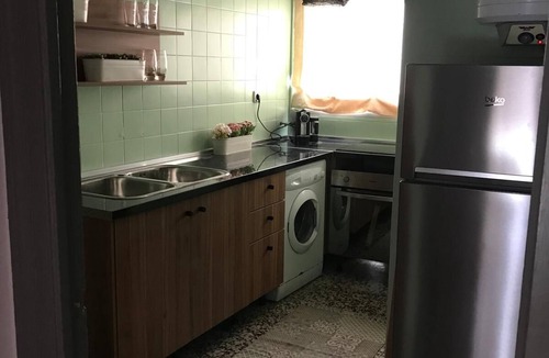 El Palo Condo | Bright apartment in the traditional neighborhood of El Palo