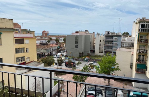 El Palo Condo | Bright apartment in the traditional neighborhood of El Palo