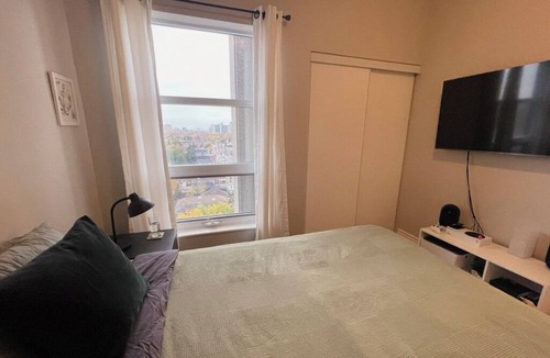 Old East York Condo | Bright east end condo, pet-friendly!