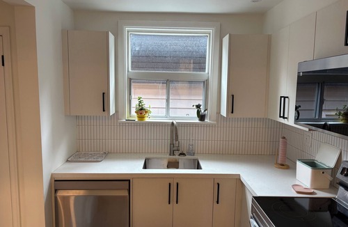 Woodbine Heights Apartment | Bright East York Retreat | Walk to Danforth and Transit | Free Parking