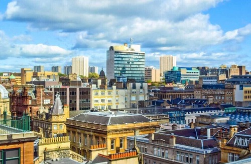 City Centre Glasgow Apartment | Bright Flat Near Glasgow City Center