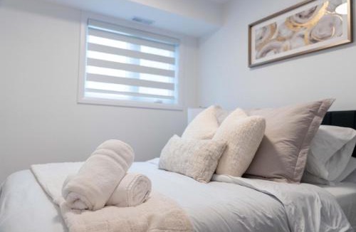 Kitchener Apartment | Bright & Spacious 2BR Near Downtown KW