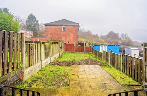 Sheffield Apartment | Brilliant 3-bedroom apartment in welcoming Sheffield neighborhood