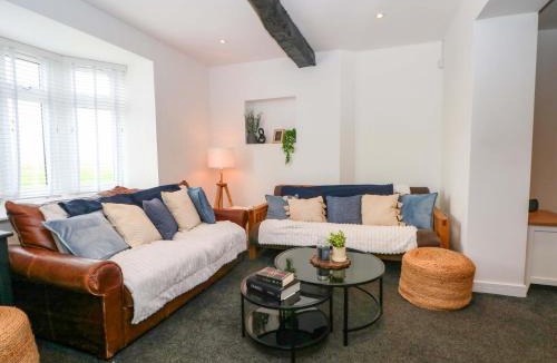Parkgate House | Broad Beams