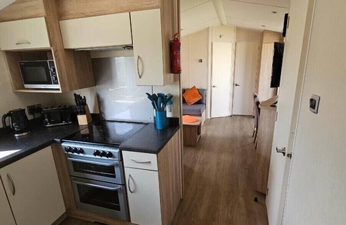 Hopton Cottage | Broadland Sands - Holiday Accommodation 21136