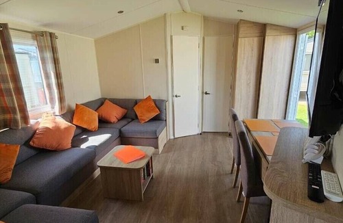 Hopton Cottage | Broadland Sands - Holiday Accommodation 21136