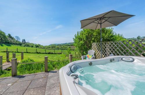 Ferryside House | Bronyn Cottage
