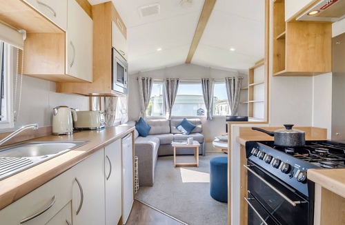 Walton on the Naze House | Bronze 2 Bedroom Caravan, Sleeps 6 P