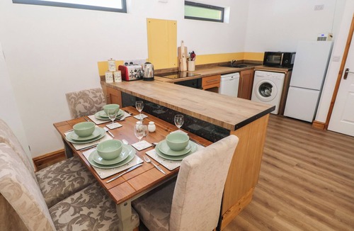 Haverfordwest House | BROOKVIEW GOLDFINCH, pet friendly, with a garden in Haverfordwest