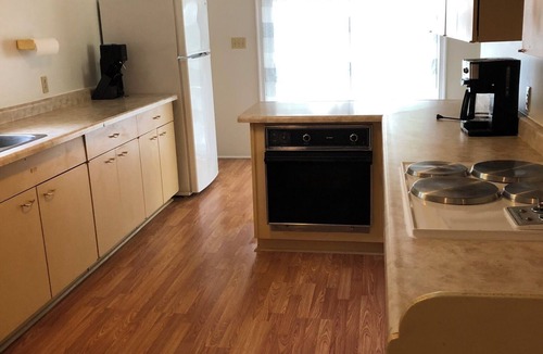 Colpoys Bay Cottage | Bruce Peninsula Family Cottage (Berford Lake 4 bedrooms, 2bath)