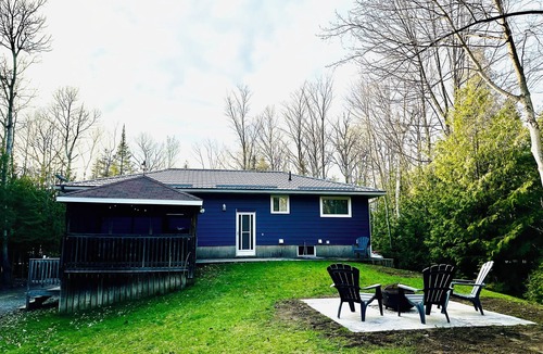Colpoys Bay Cottage | Bruce Peninsula Family Cottage (Berford Lake 4 bedrooms, 2bath)