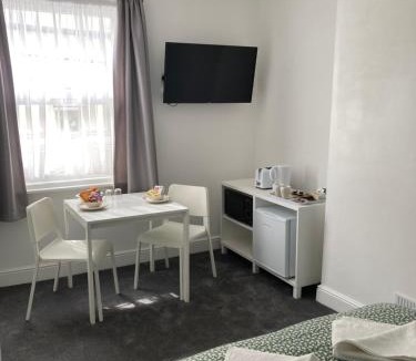 Clacton-on-Sea House | Brunton House Guest House