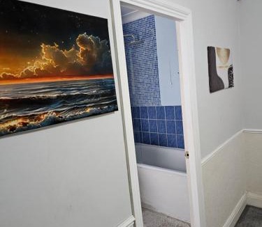 Dartford House | Budget Double Room in Dartford Central