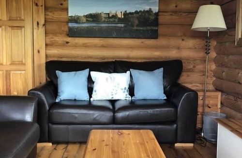 Woodbridge House | Bullfinch Lodge - 2 bedroom cabin