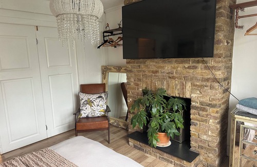 Bushey Bed & Breakfast | Bushey Guest House