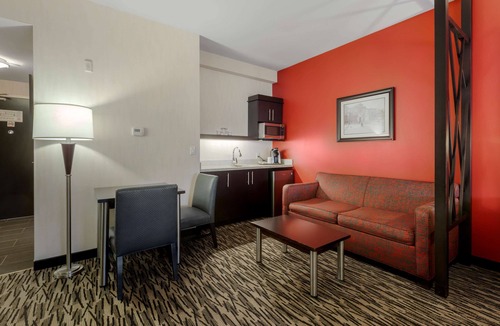 Hamilton Hotel | C Hotel by Carmen's, BW Premier Collection