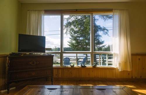 Coleman Cottage | C1 Spacious Cottage - Nature Getaway in Peaceful Northern Ontario