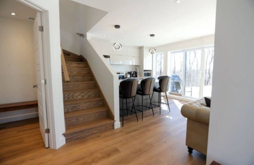 Pine Hill Ski Chalet | Private Spa| Hiking | Skiing | Mini Chalet Élios
