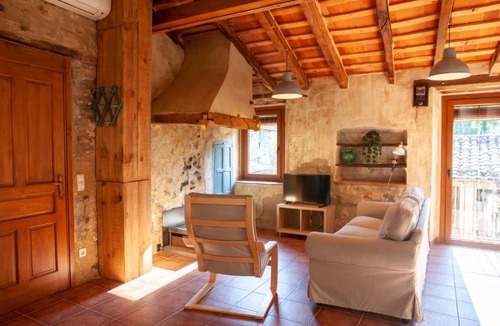 La Vall d'en Bas House | Ca La Remei i Can Benet