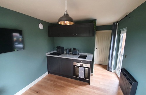 Tain Cabin | Cabin-Apartment-Private Bathroom-Countryside view