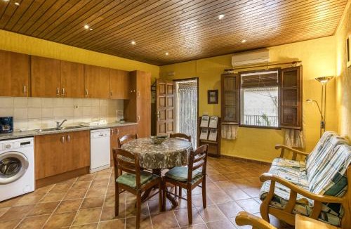 Torroella de Fluvia Apartment | Cal Ferrer 3 -planta pis o paller