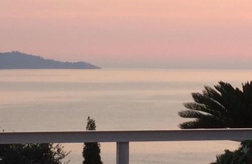 Salionc Apartment | Cala Salions, Amplio Apartamento con visitas al mar Tossa de mar
