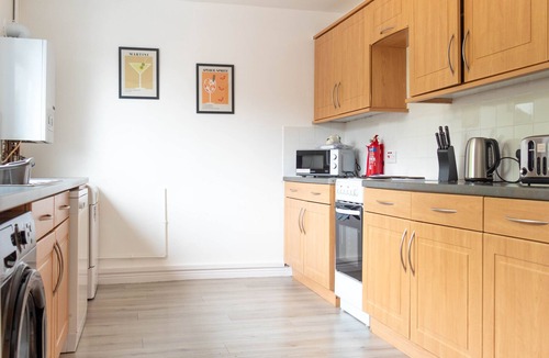 Broxburn House | Caledonia Luxe Stays Short Lets Agency Broxburn