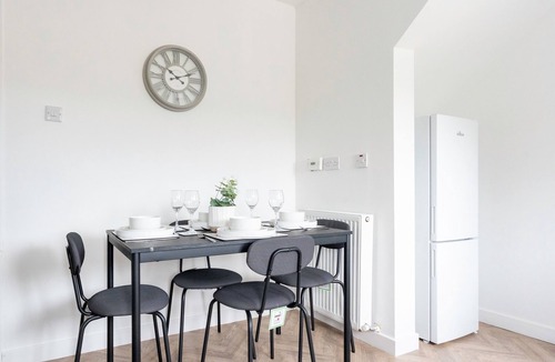 Broxburn House | Caledonia Luxe Stays Short Lets Agency Broxburn