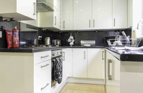 Larkhall House | Caledonia Luxe Stays Short Lets Agency Larkhall