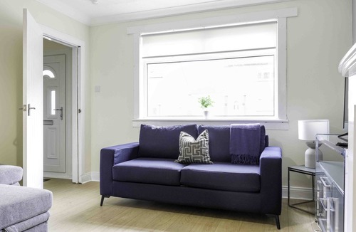 Larkhall House | Caledonia Luxe Stays Short Lets Agency Larkhall