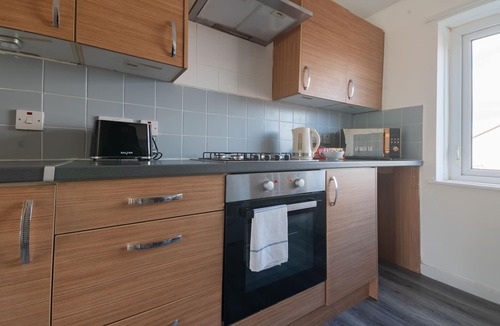 Shieldhall House | Caledonia Luxe Stays Short Lets Agency Renfrew