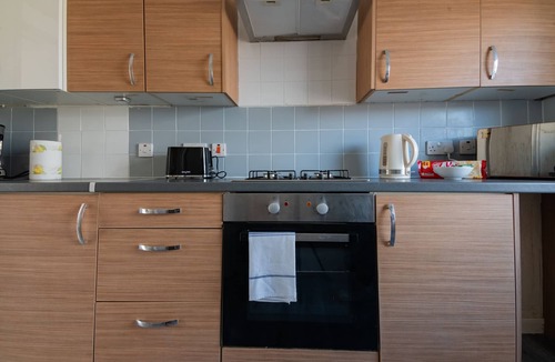 Shieldhall House | Caledonia Luxe Stays Short Lets Agency Renfrew