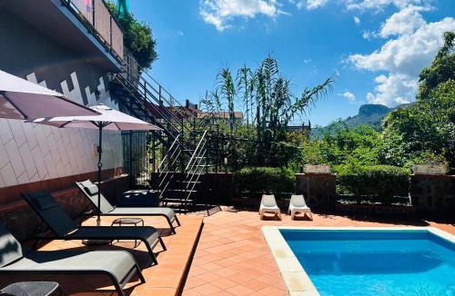 Campinola House | Campinola Holiday Home PRIVATE POOL