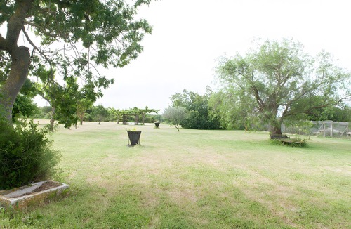 Rabos House | Can Caliro. Accommodation for 6 in a rural farmhouse