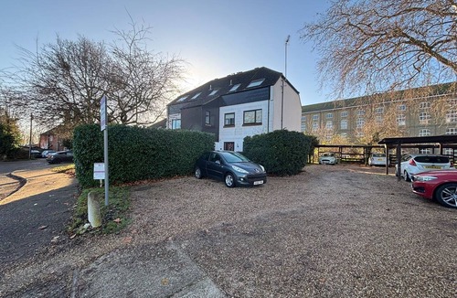 Heybridge Apartment | Canal Side Retreat - Heybridge