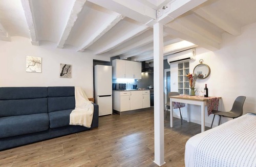 Old Town Apartment | Canals by Unik Vacation